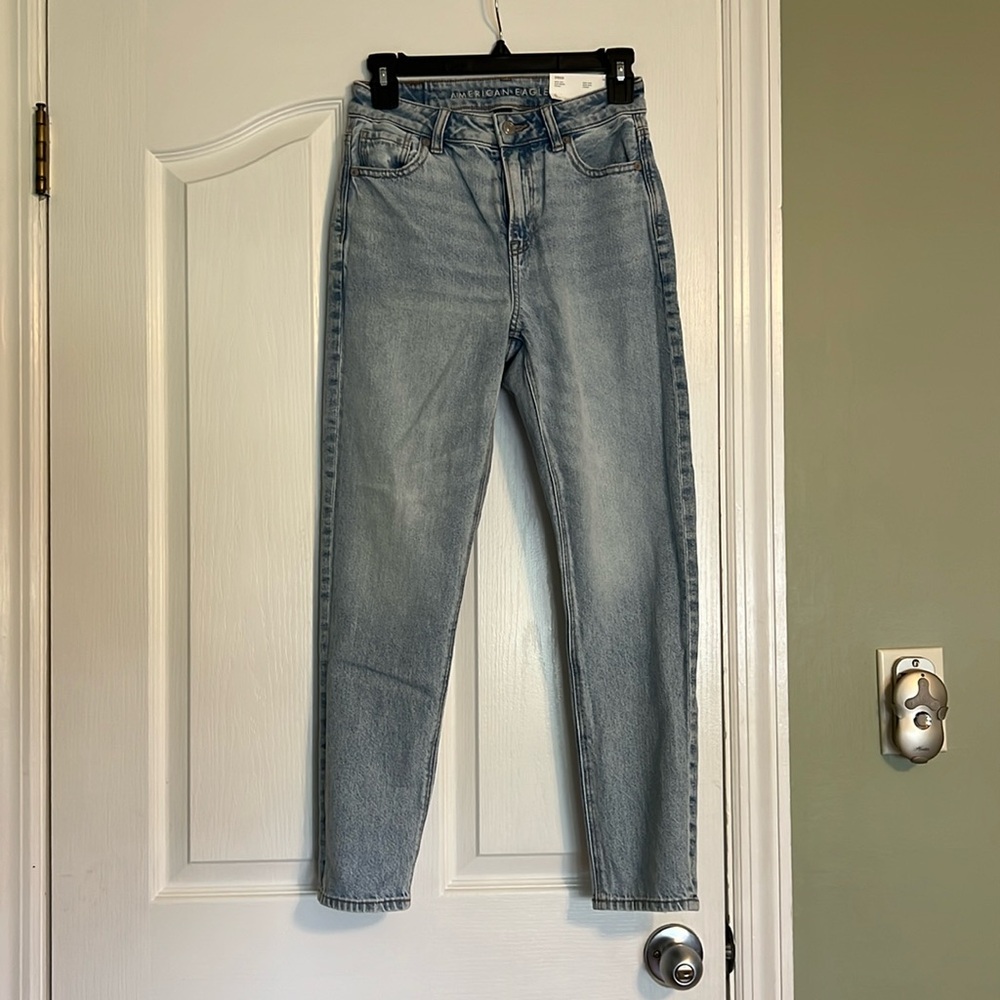 American Eagle Mom Jean